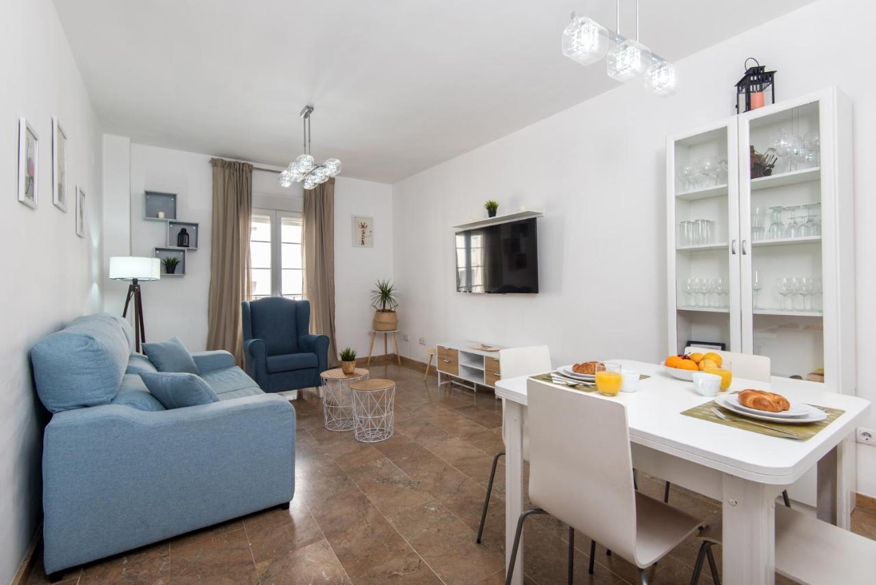 Center Apartment 2Bed 2B Aircon Wif And Parking Free Malaga Luaran gambar