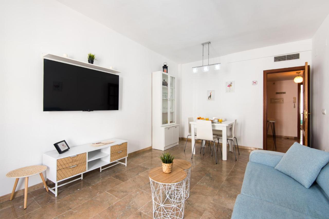 Center Apartment 2Bed 2B Aircon Wif And Parking Free Malaga Luaran gambar
