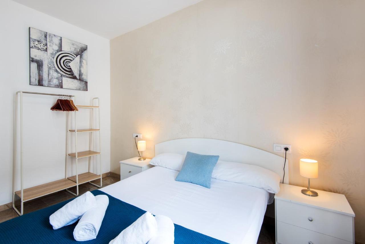 Center Apartment 2Bed 2B Aircon Wif And Parking Free Malaga Luaran gambar